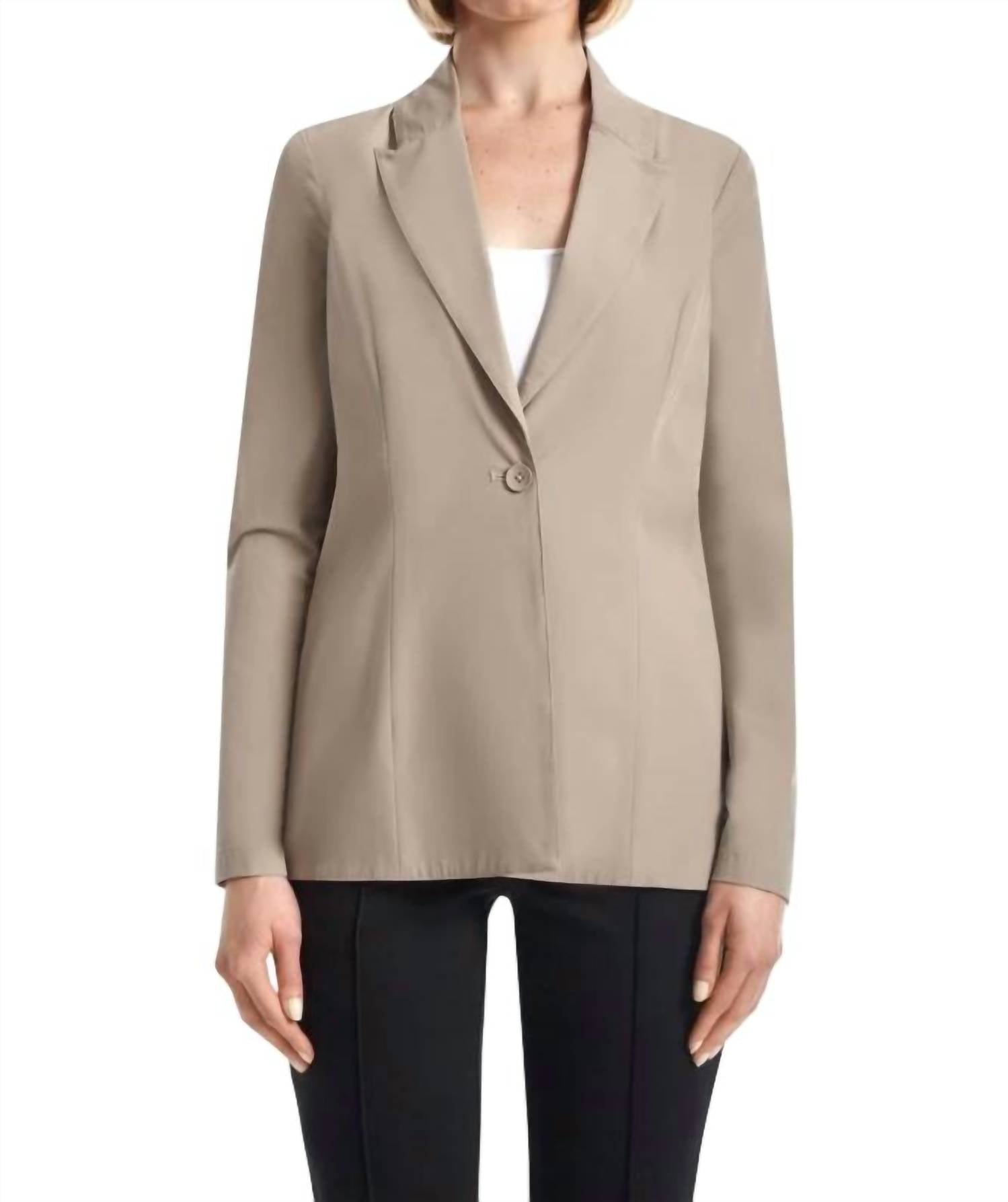 Capsule 121 - TITAN BLAZER