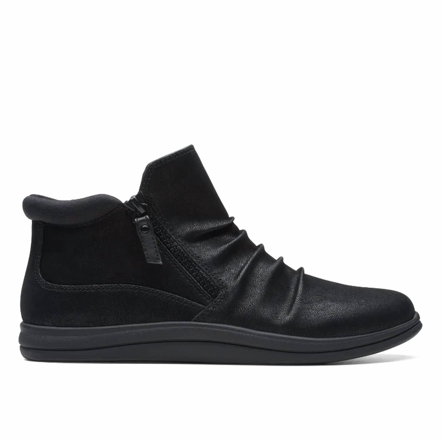 Clarks - Women's Breeze Range Pleated Shoe