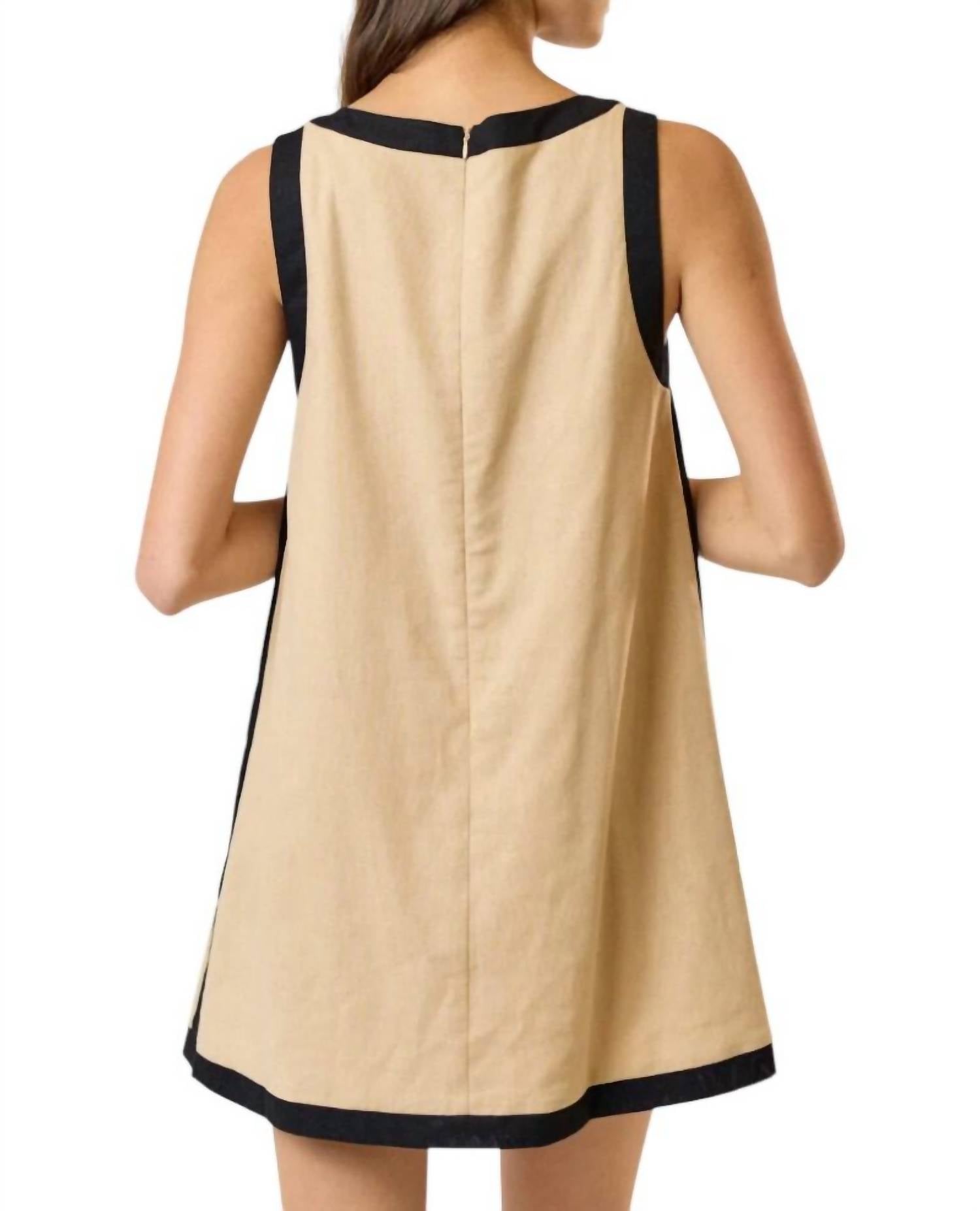 Lalavon - Roselyn Contrast Detail Boat Neck Sleeveless Mini Dress