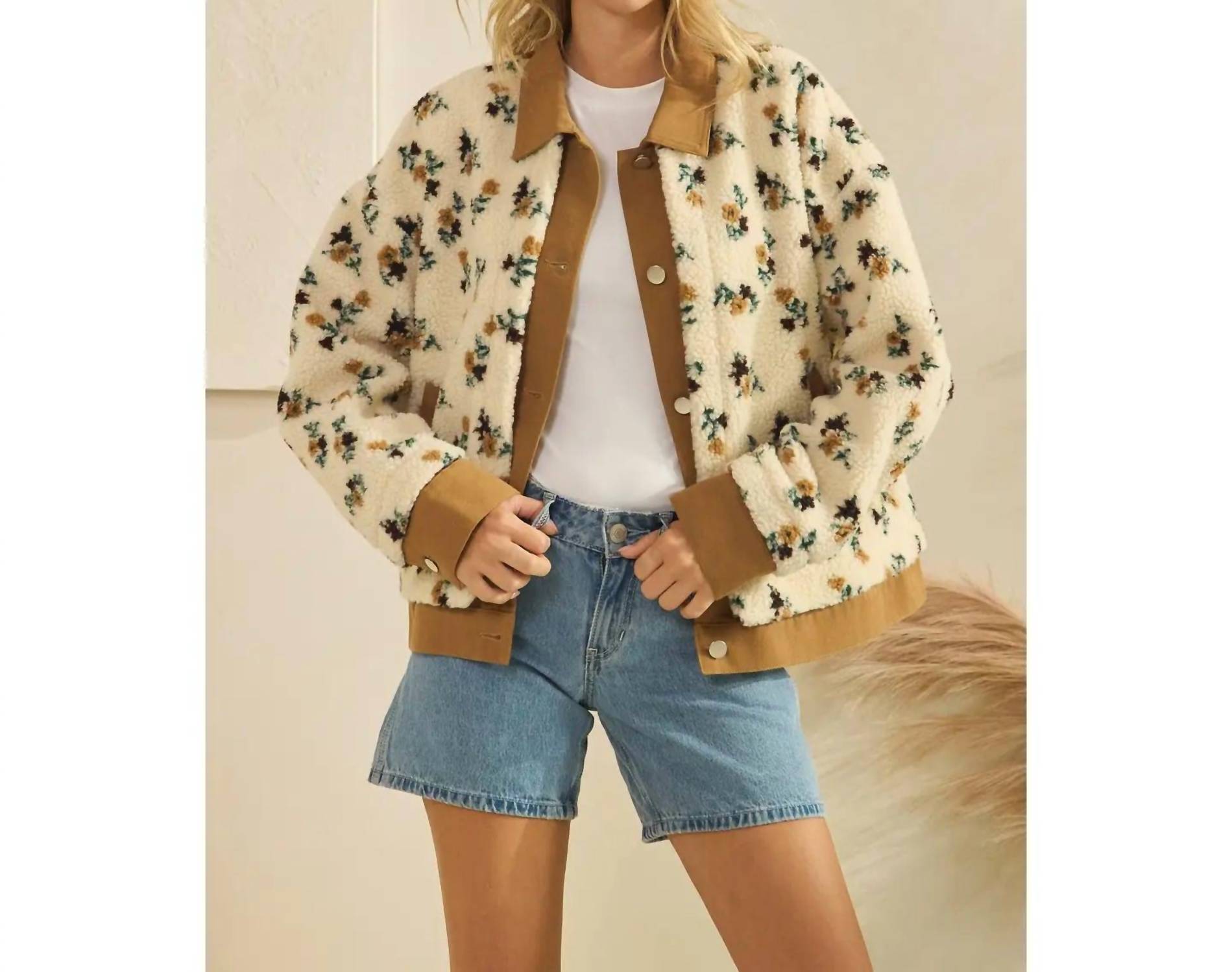Veveret - Printed Contrast Button Down Sweater