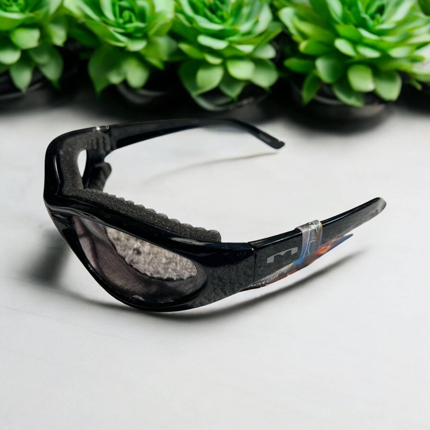 Mountain Shades - Men's Redline Photomatic Sunglasses