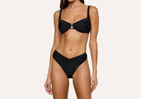 L'Agence - Ashleigh Bottom