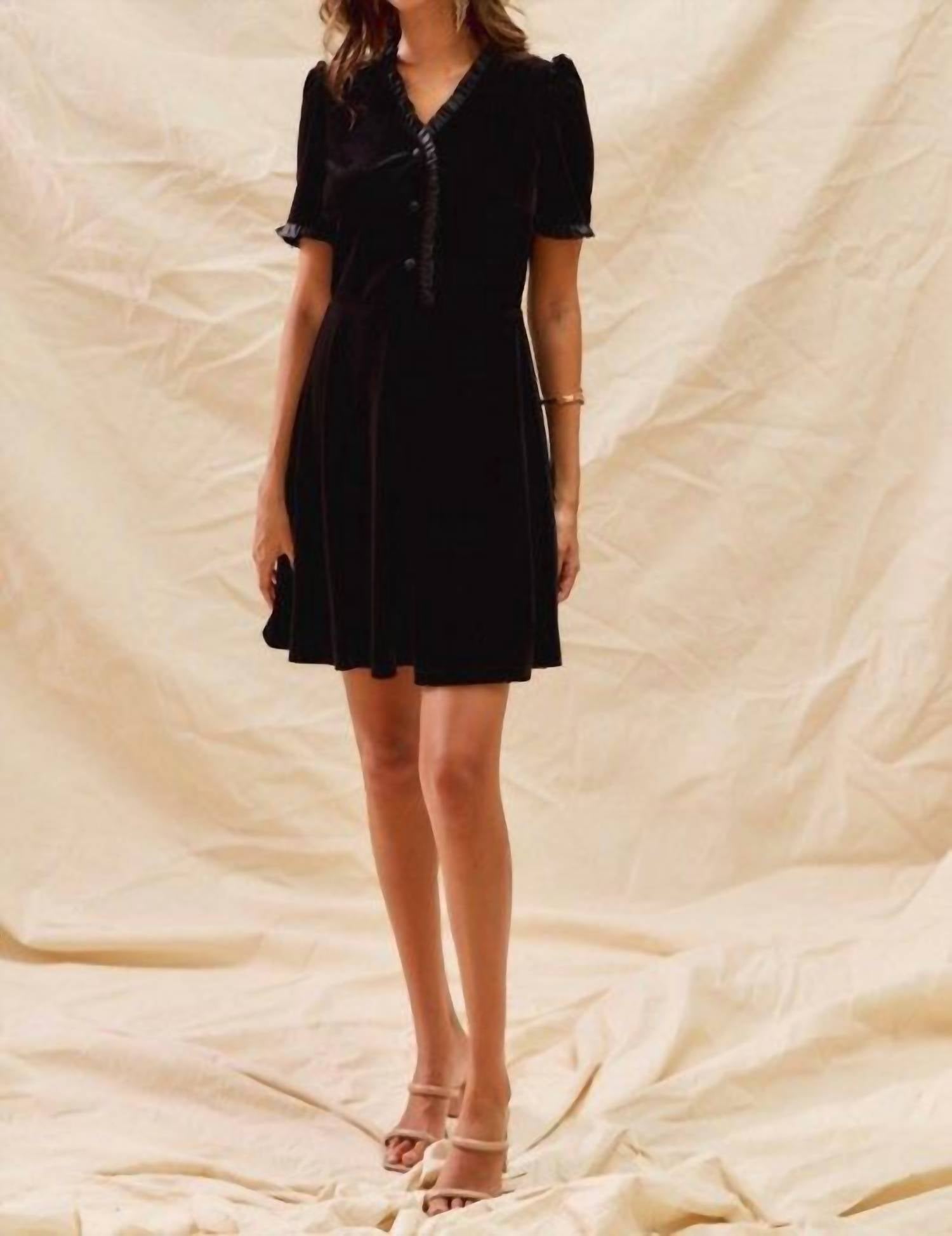 So Me - Christmas Holiday Ruffled Mini Dress