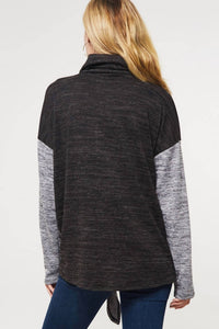 Promesa - Color Block Knit Top