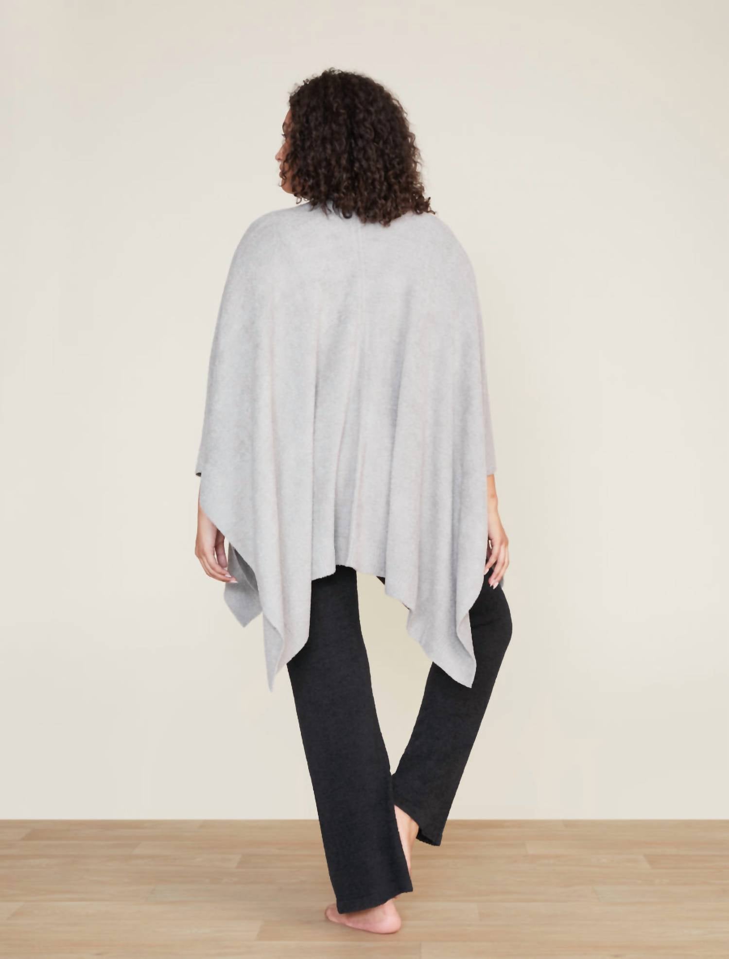 Barefoot Dreams - Heathered Weekend Wrap
