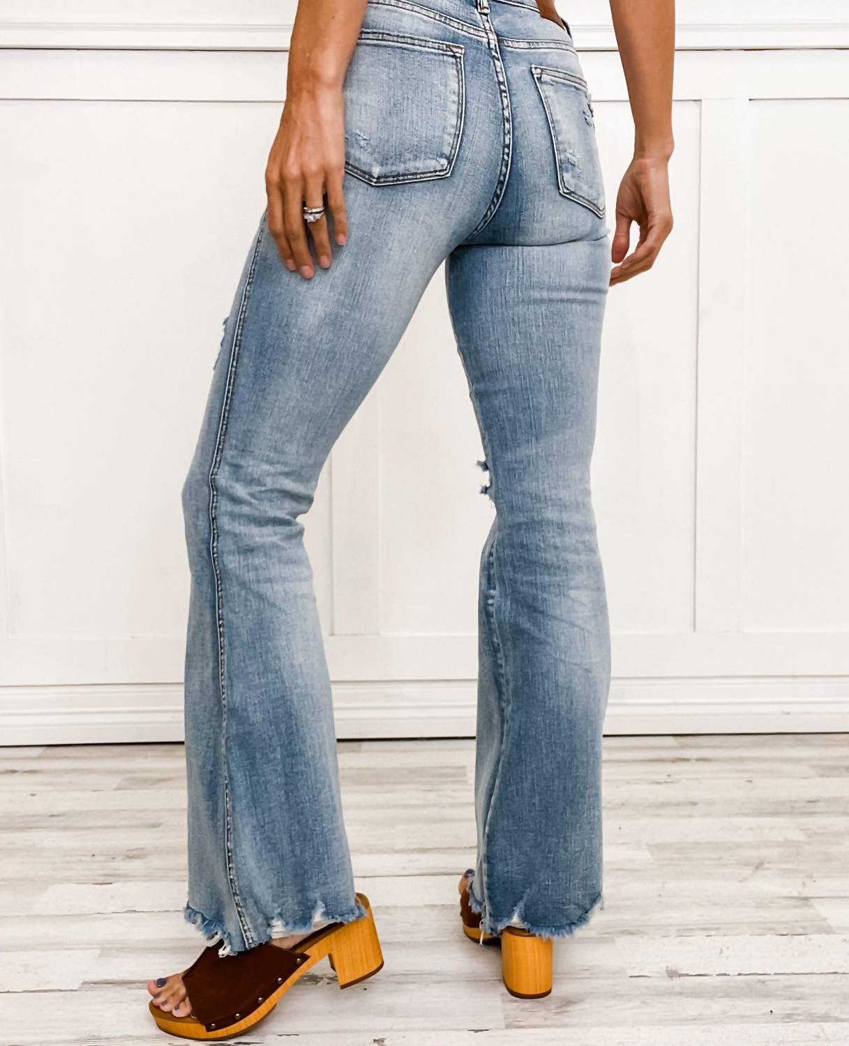 Judy Blue - Midrise Tummy Control Destroyed Flare Jeans