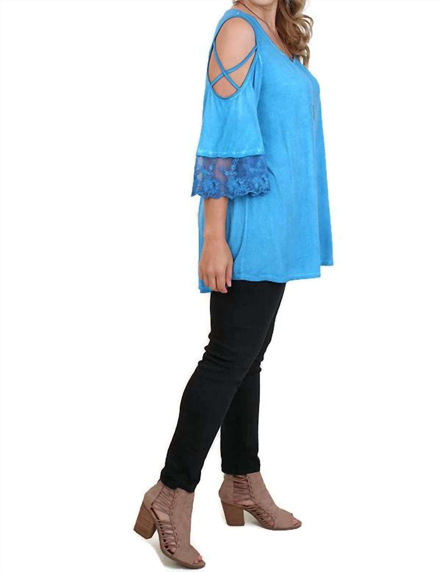Umgee - Washed Cold Shoulder Lace Trim Top