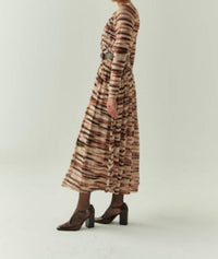 Exquise - Bellamy Printed Long Sleeve V Neck Knit Dress