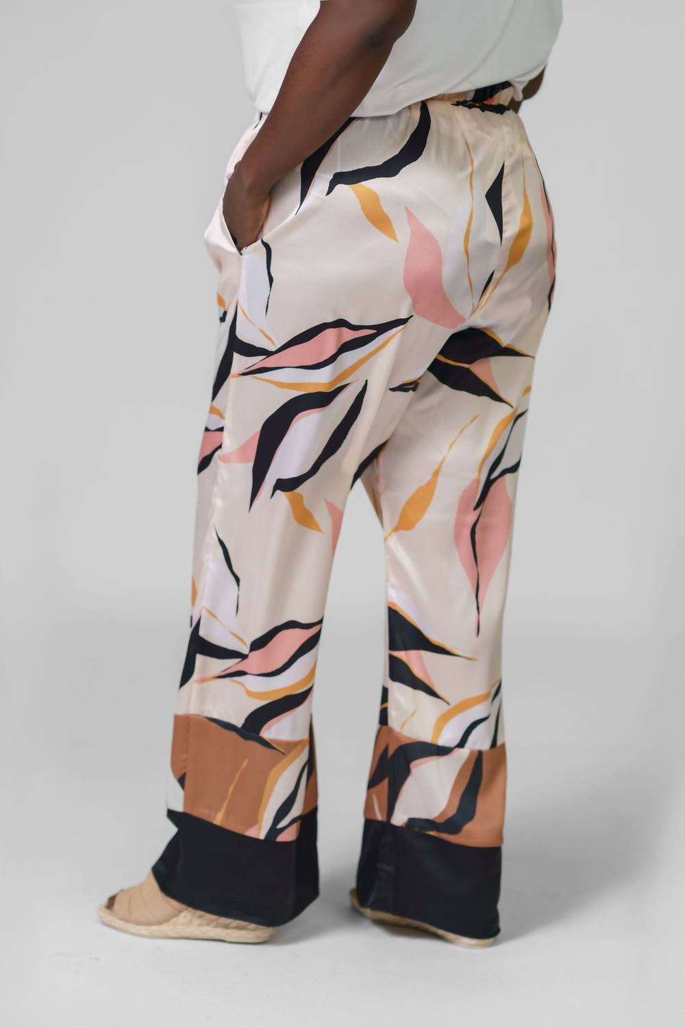 Adriana Contreras WIDE-LEG PRINT PANTS in jungle - women's pants - view 6