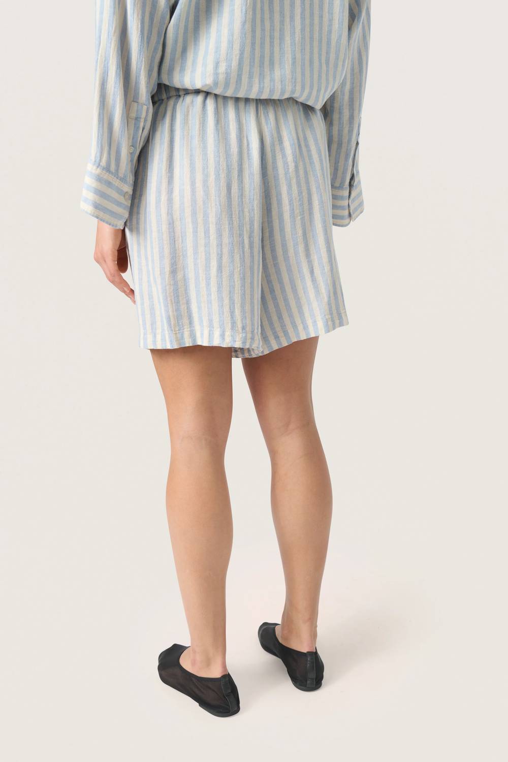 Soaked In Luxury - Belira Wide Leg Elastic Waist Shorts