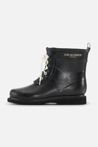 Ilse Jacobsen Women's Rubi 2 Short Boots in black - women's shoe - detail view