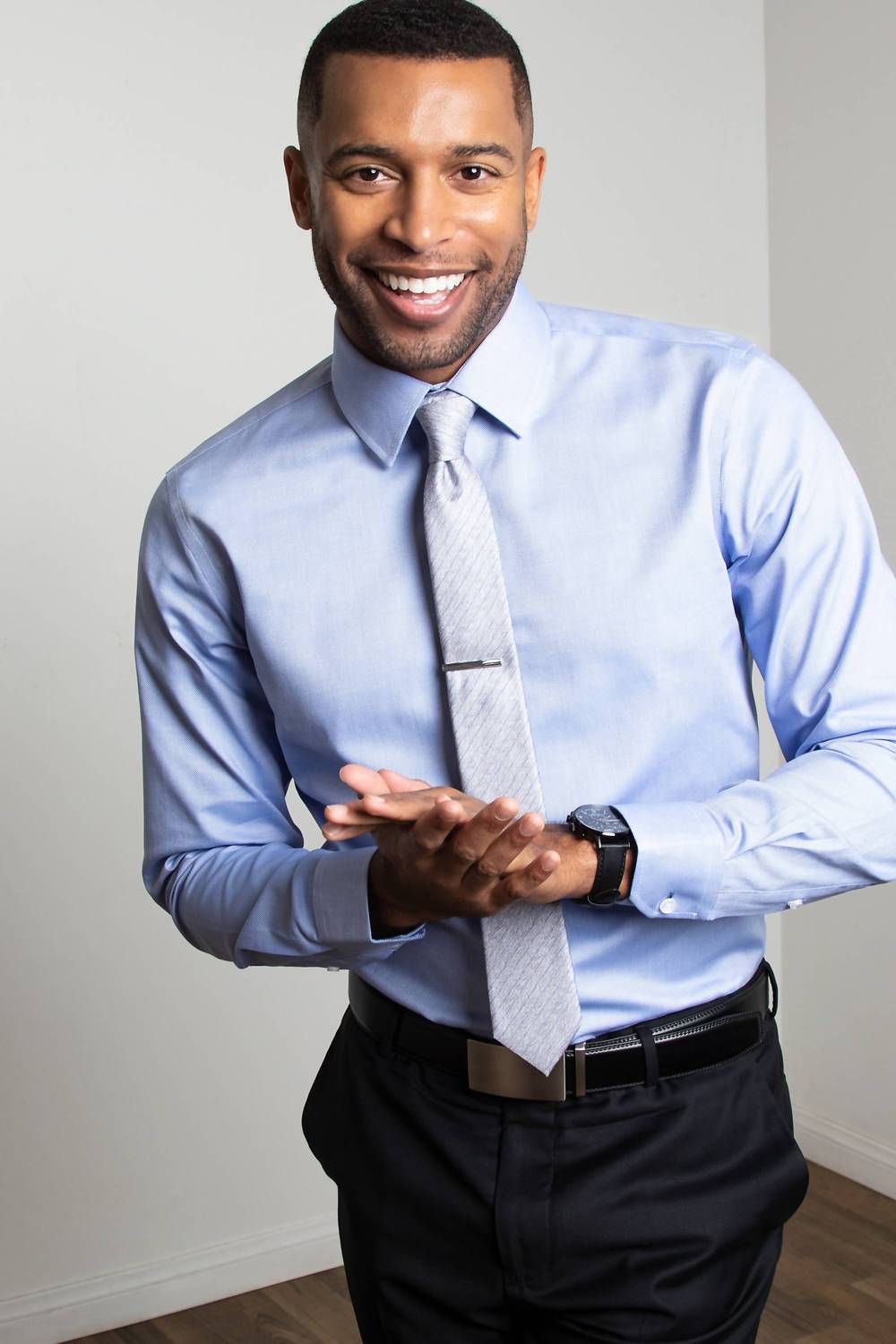 Alynn - Men's Elijah Slim Fit Medium Dress Shirt