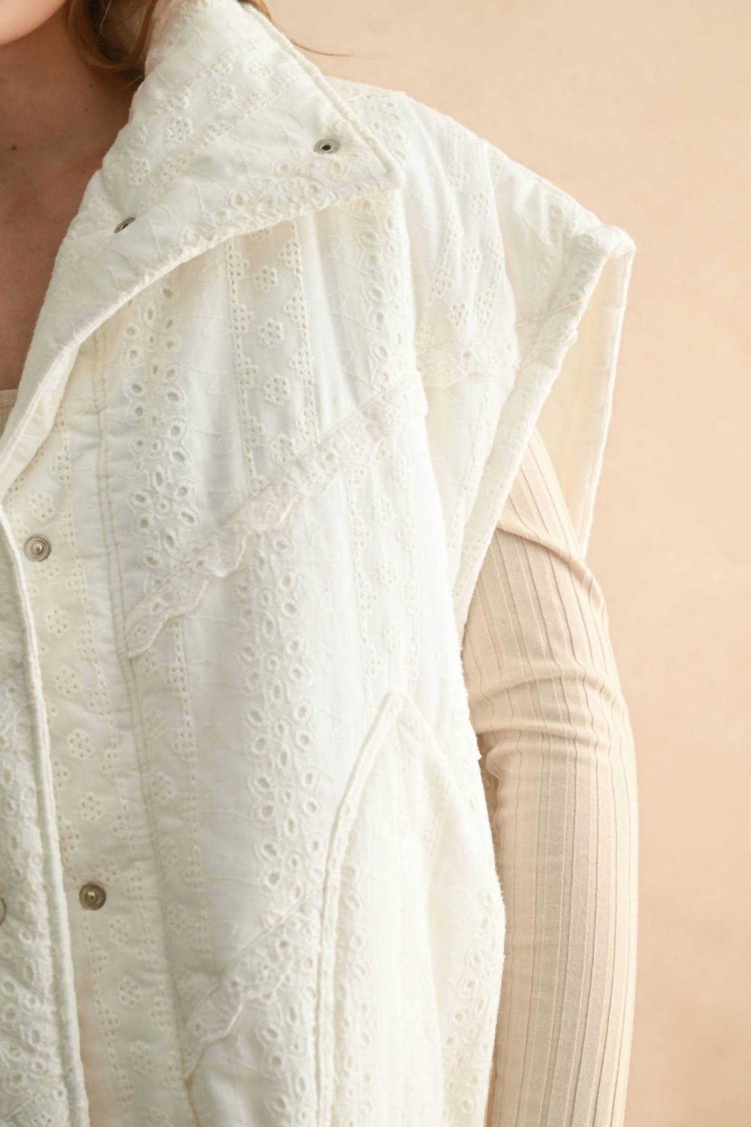 Miou Muse - Lace Crochet Trim Puff Vest