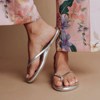 Soleil - Women's Indie Metallic Sandal