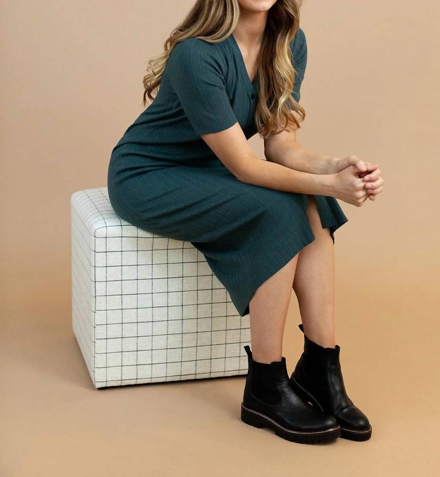 Tea N Rose - Reagan Sweater V-neck Dress
