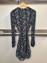 Papillon - Women's Ruffle Hem Tie Belt Long Sleeve Dress