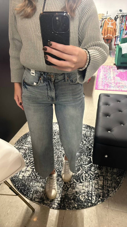 Judy Blue - Tummy Control Mid Rise Crop Wide Jean