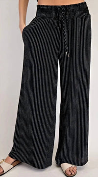 Ee:Some - Women's Striped Straight Leg Pants