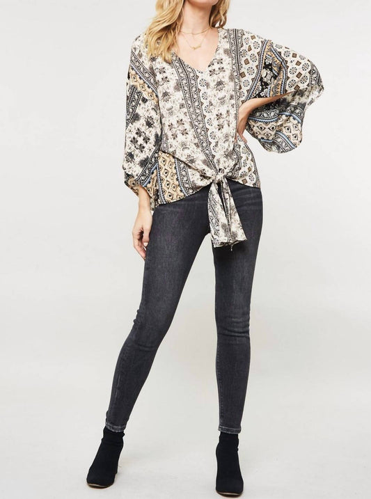 Promesa - Floral Ornate Kimono Blouse