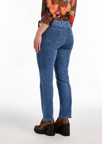 FDJ Olivia Pencil Ankle Denim With Removable Belt Jeans in medium blue wash - women's jeans - detail view