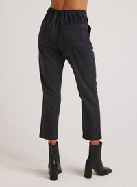 Bella Dahl - Darted Knee Utility Trouser