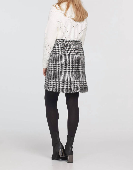 A-LINE SKIRT WITH BUTTONS