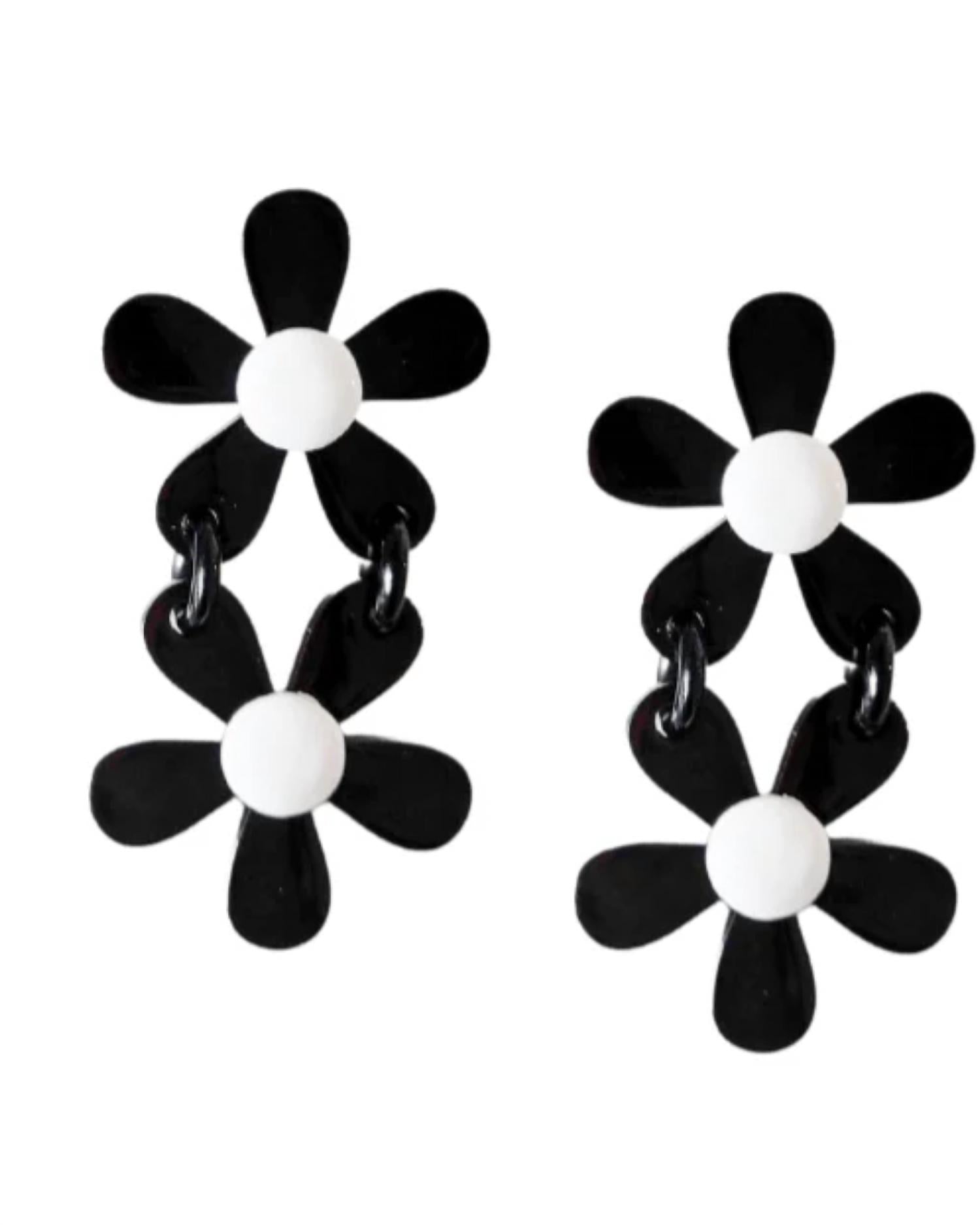Sunshine Tienda - Women's Stacked Flower Earrings
