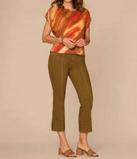 Democracy - Smocked Scoop Neck Placement Print Knit Top - Plus
