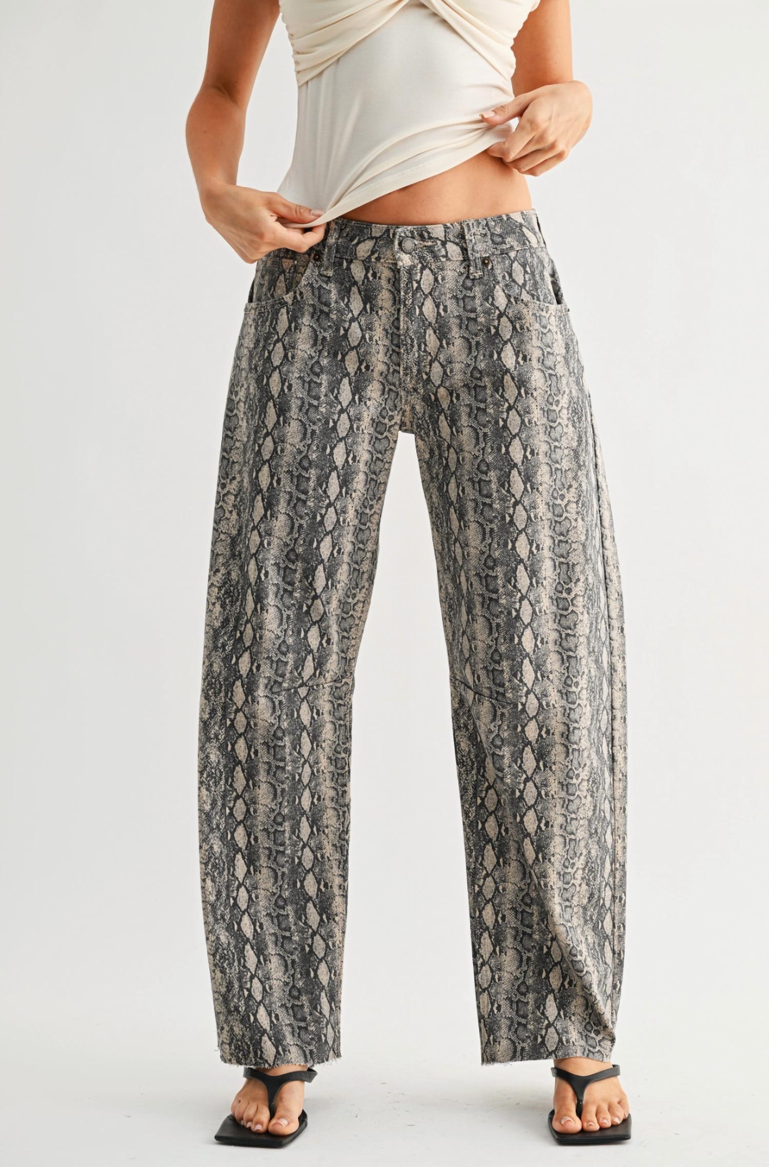 Just Usa - Mid Rise Barrel Jean