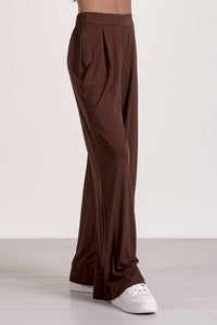 ELAN Lounge Pants in brown - women's pants - detail view