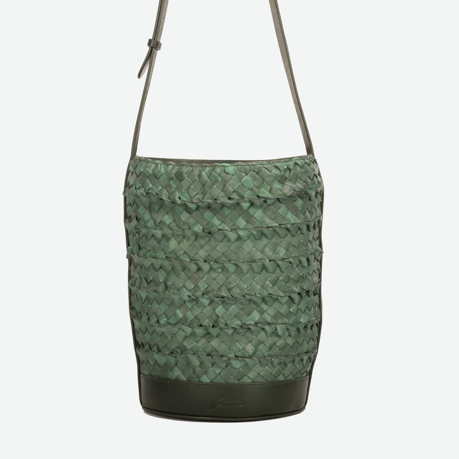 Per Lei New York - Women's Emery Woven Bucket Bag