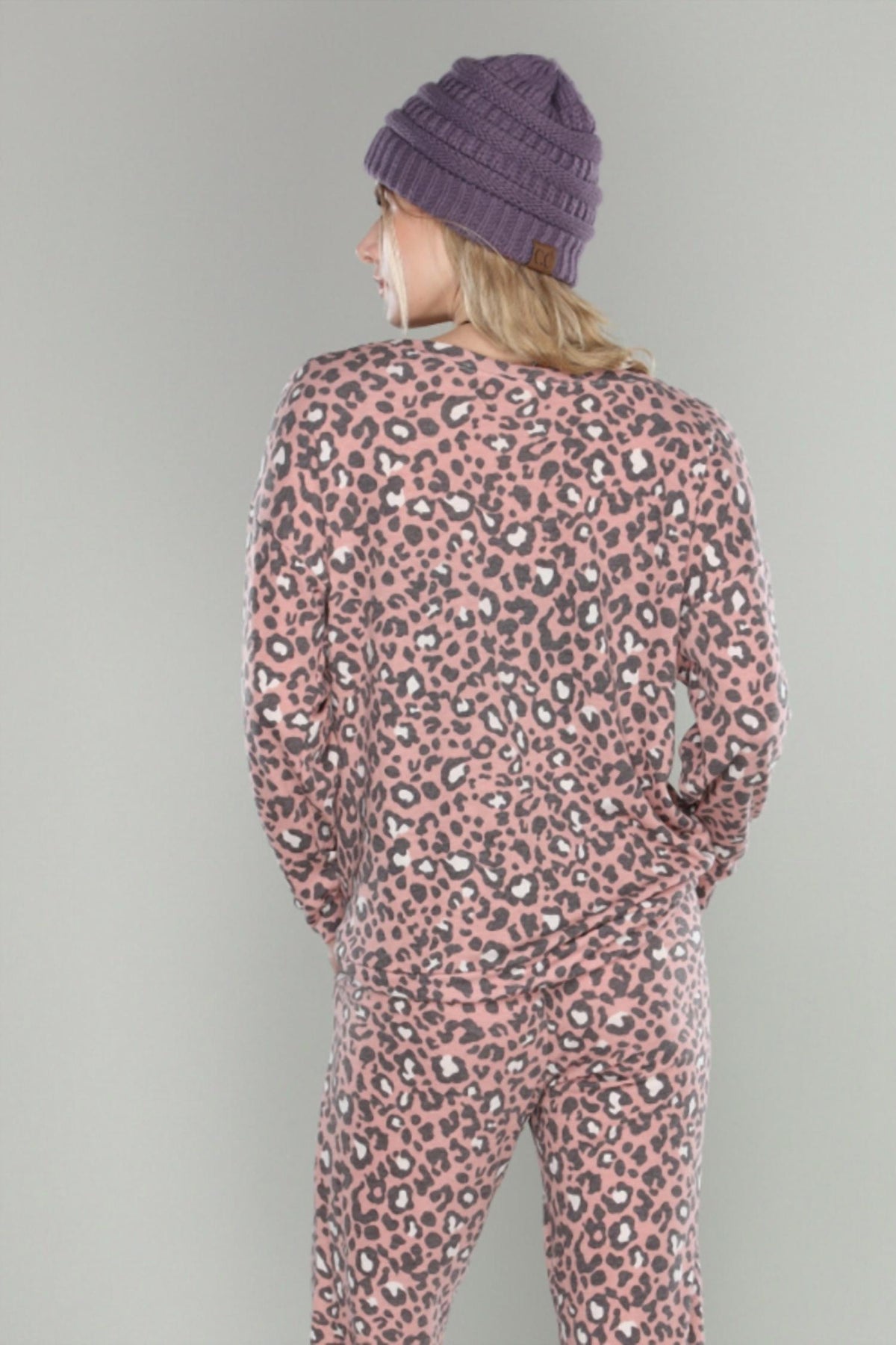 Celeste - Leopard print oversize knit top