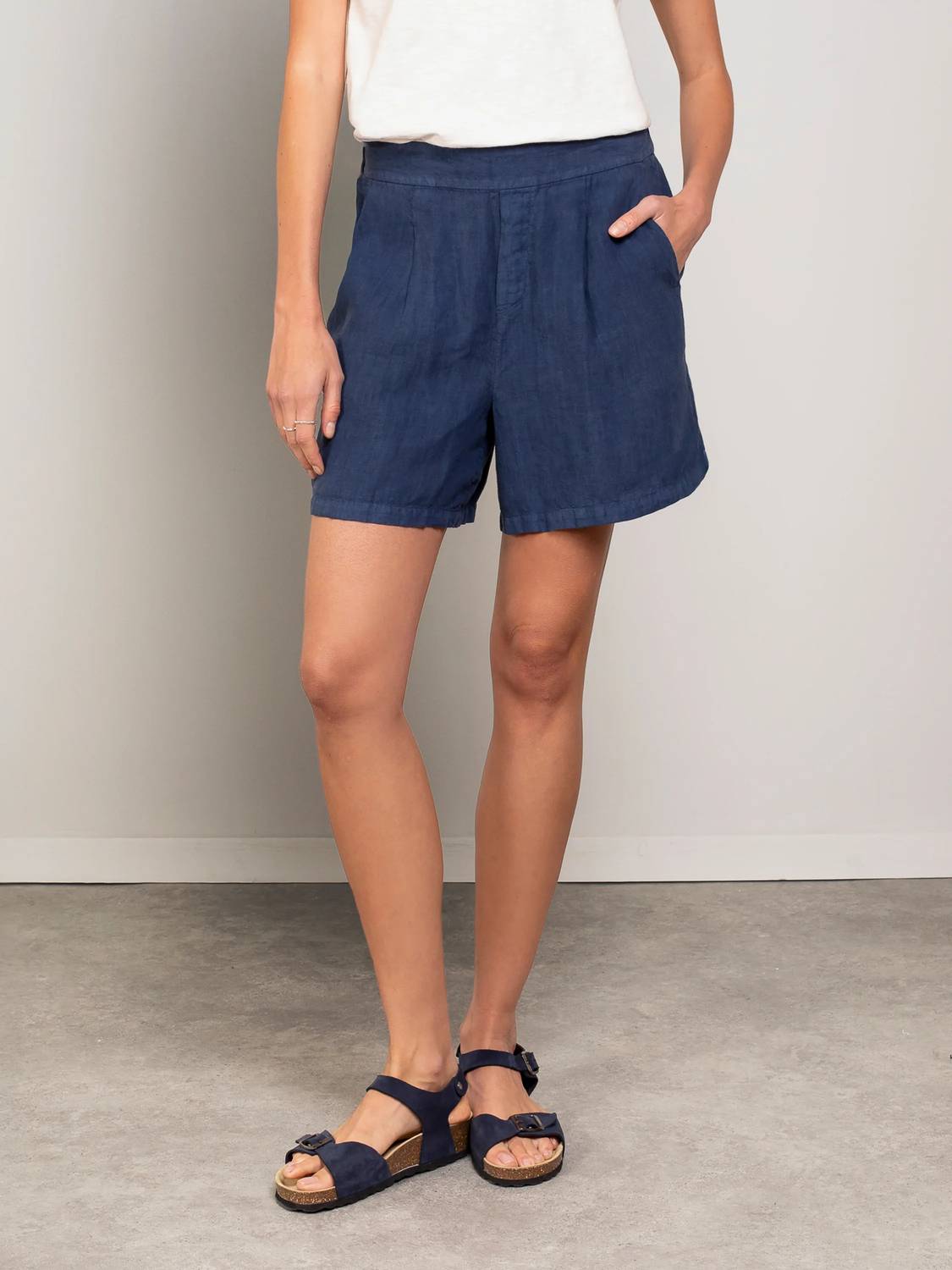 Celtic & Co. - Pull On Linen Shorts