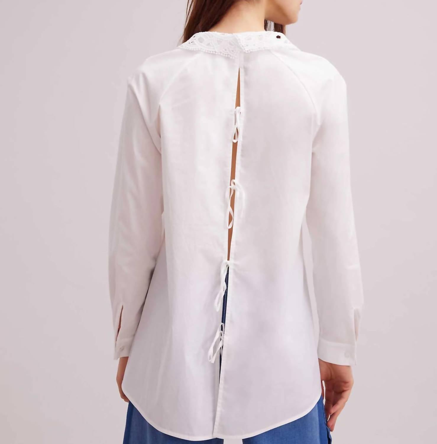 Anne Fontaine - Basque Classic Long Sleeve Lace Collar Shirt