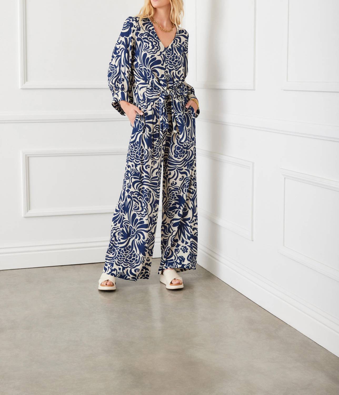 Karen Kane - Blouson Sleeve Tie Front Top