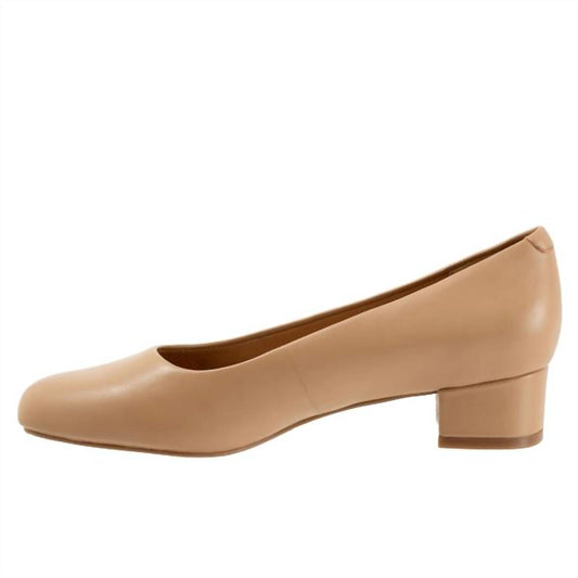 Trotters - Women's Dream Slip-on Pump