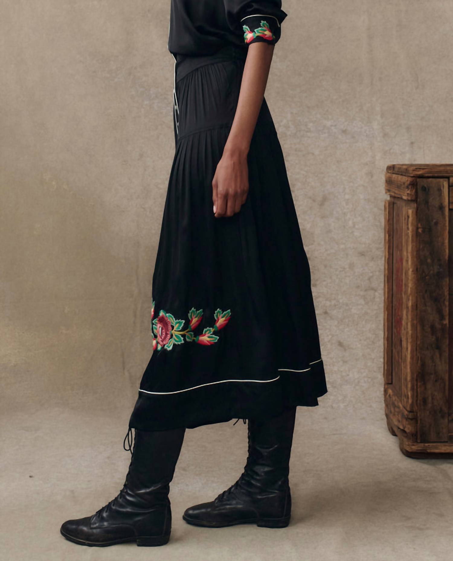 The Great. - Heirloom Rose Highland Skirt