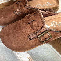 Very G - Women's Iris Braided Clogs