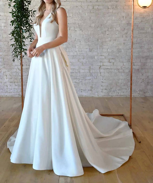Stella York - Simple Wedding Gown With Keyhole Back & Bow Detail