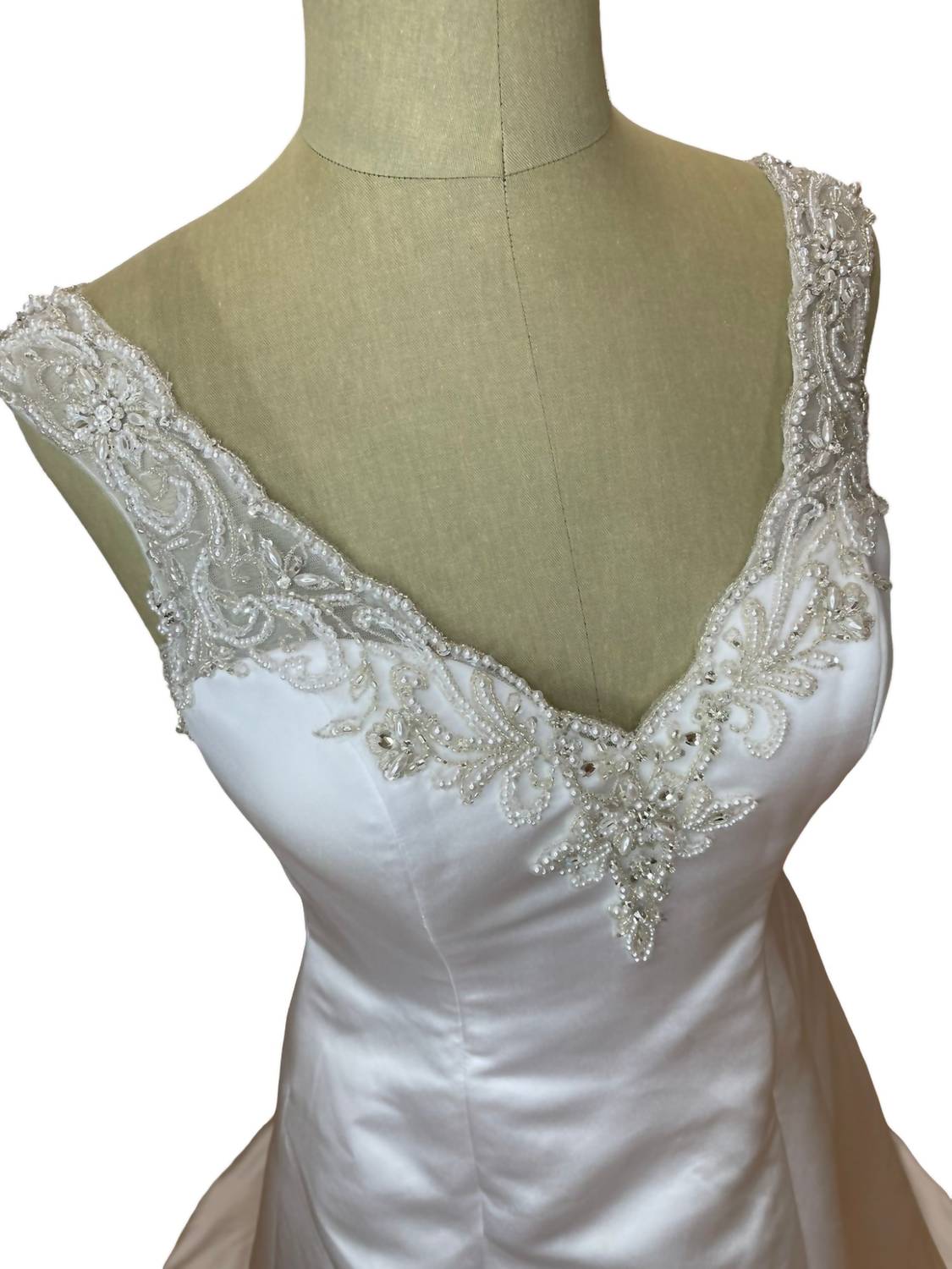 Mary'S Bridal - Women's V-Neck Bridal Dress