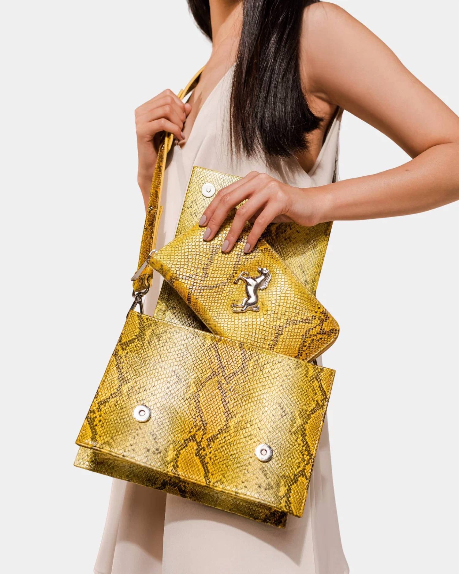 Tentroya - Women's Flap Python Bag