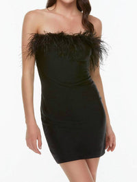 Alyce Paris - Feathered Strapless Fitted Dress