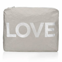 Hi Love Travel - Women's Zipper Pouch