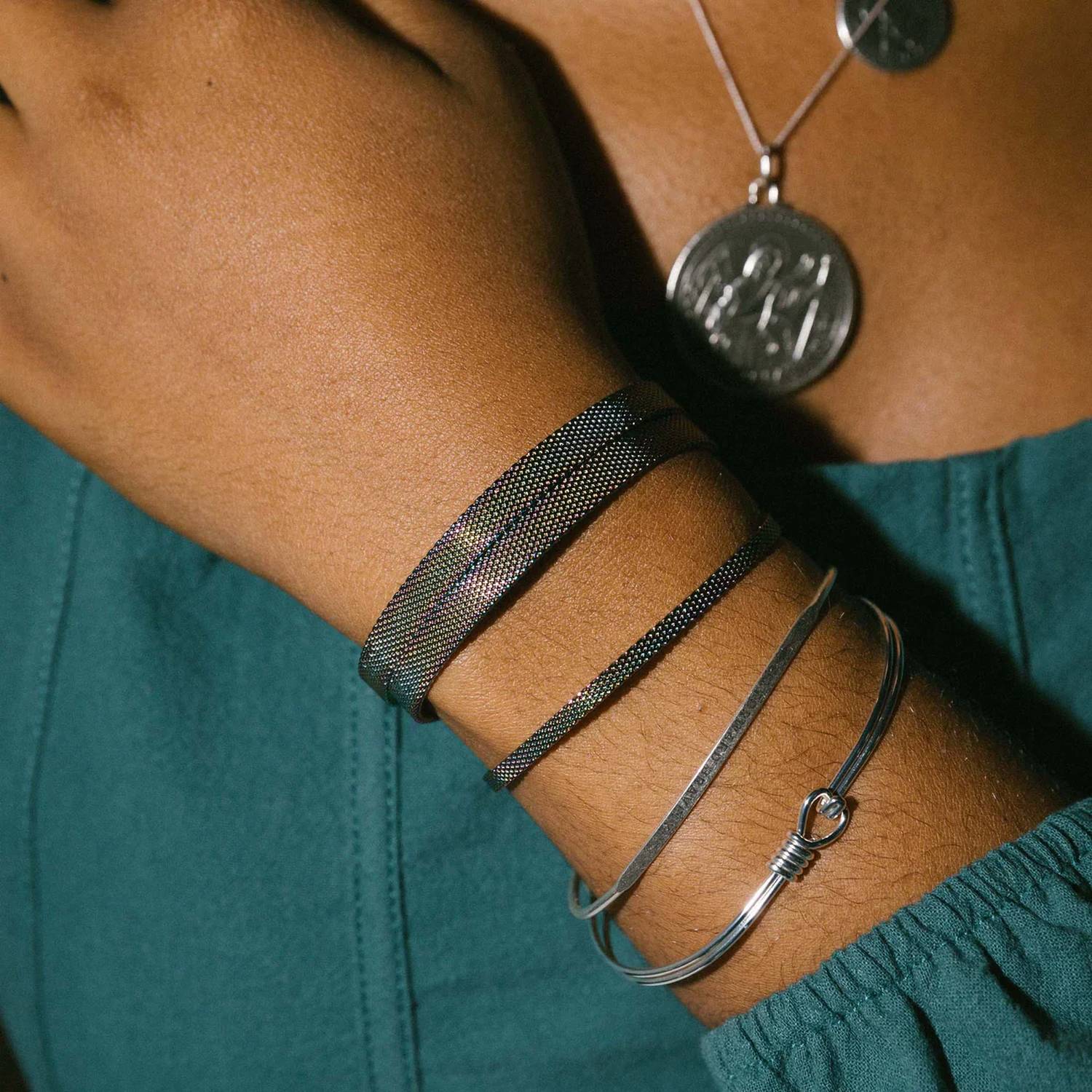 &Livy - Women's Metalystic Mesh Cuff