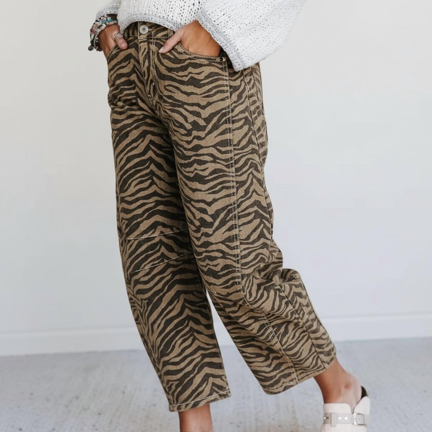 Umorger Zebra Stripe Barrel Jeans in greige - women's jeans - detail view