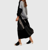Alembika - Urban Coyote Long Sleeve Top