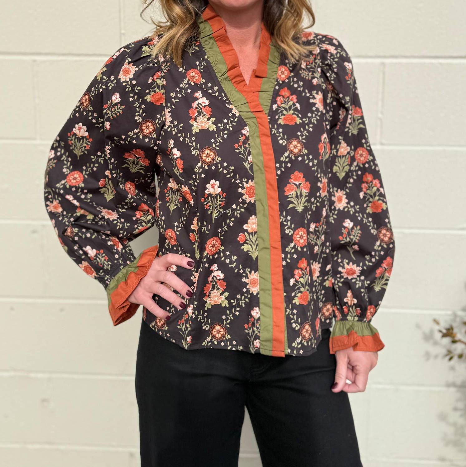 Entro - Kathryn Floral V-Neck Top