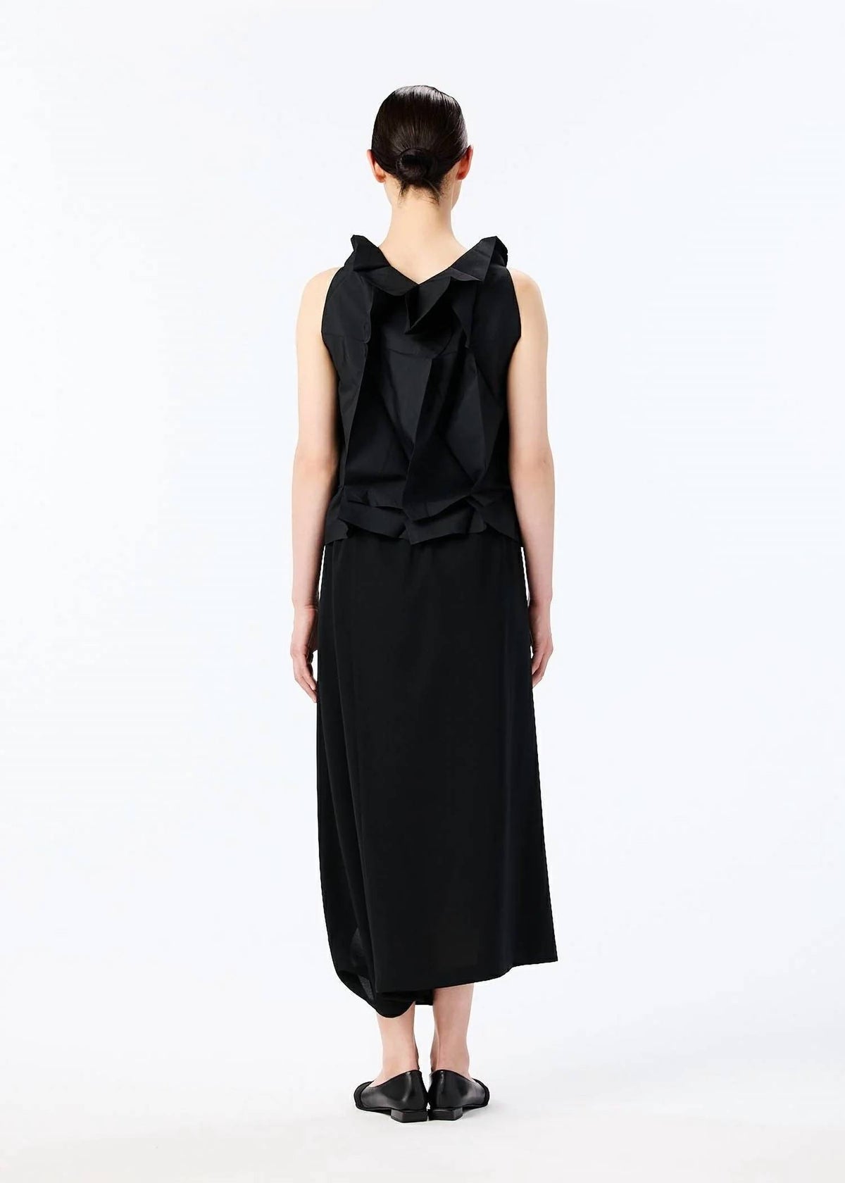 Issey Miyake - Women's Solid Sleeveless Top