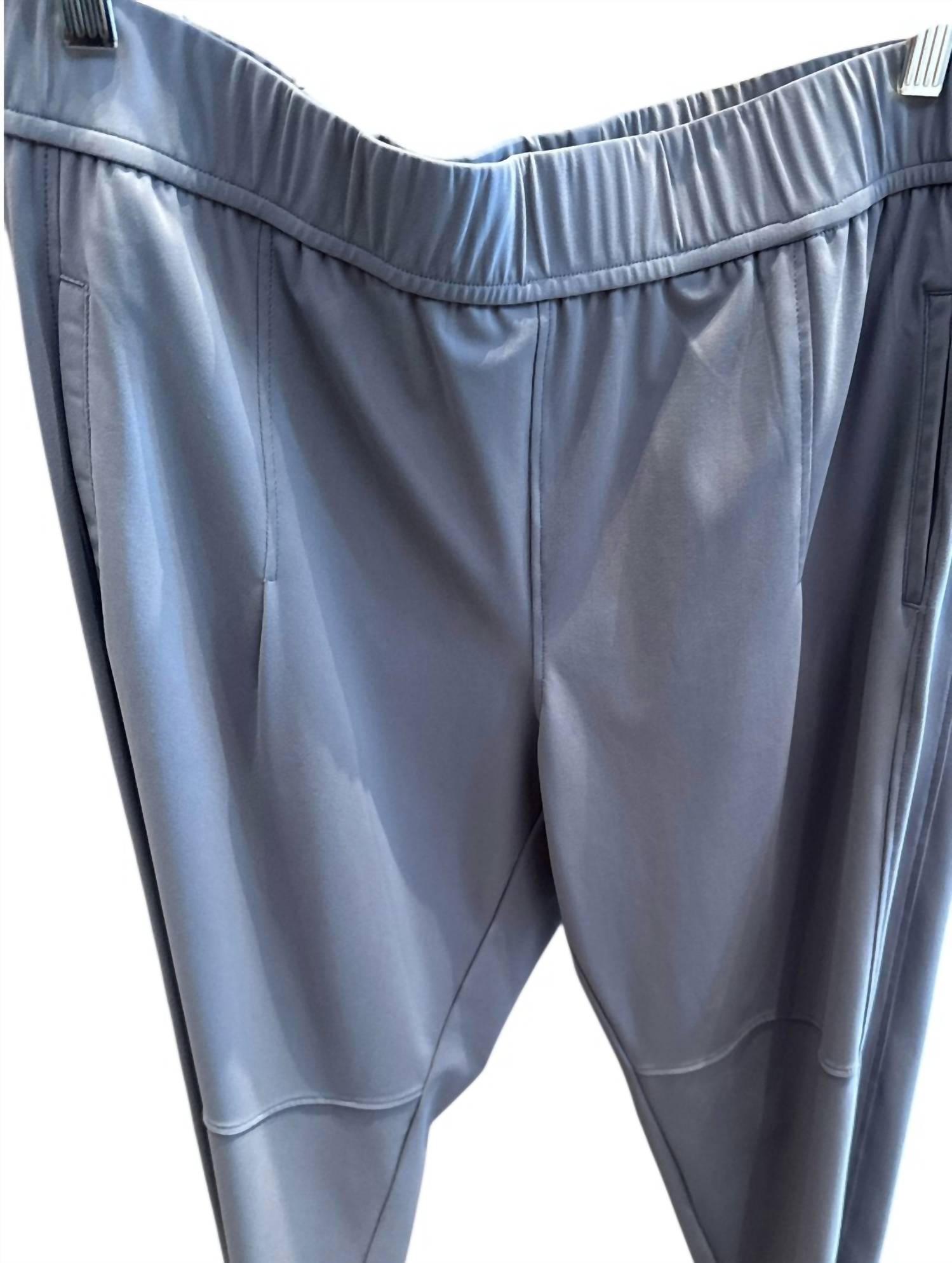 Elliott Lauren Women's Prime Time Front Pleat Pant in smoke - women's pants - detail view
