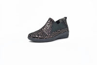 Ziera Women's Noslen Slip-on Loafers in black pewter leopard black - women's flats